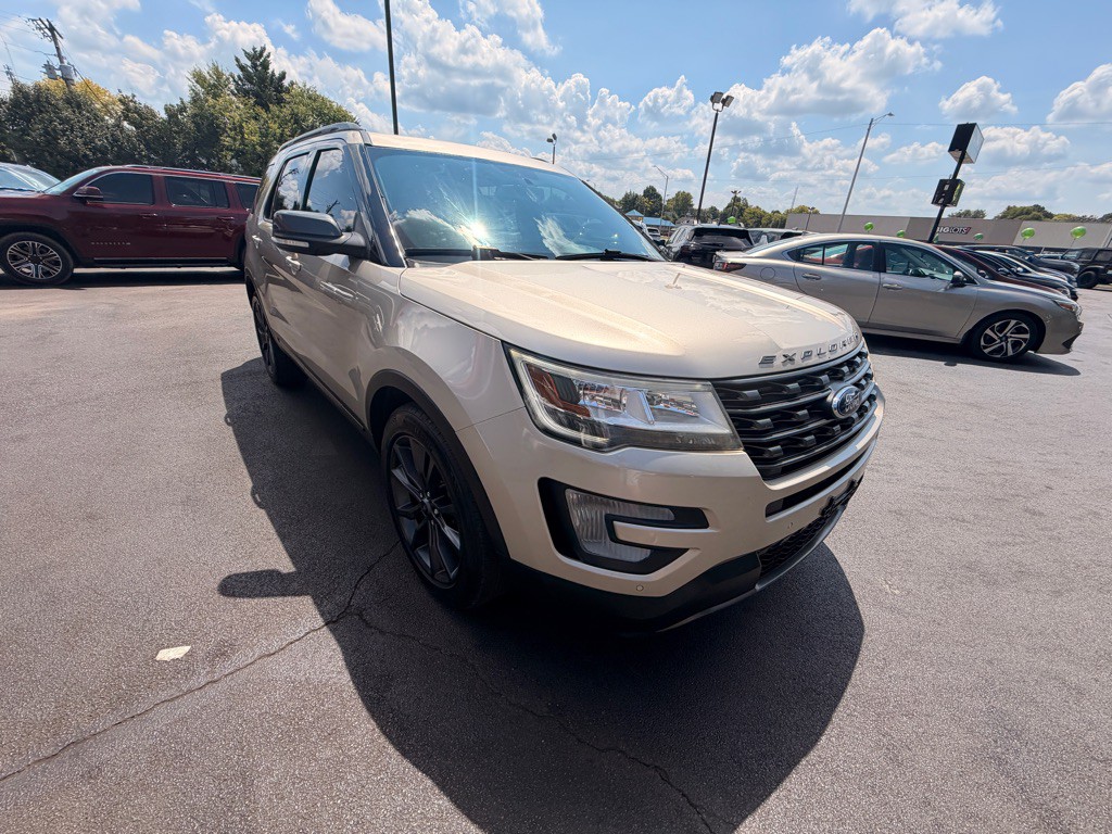 2017 Ford Explorer Image 3