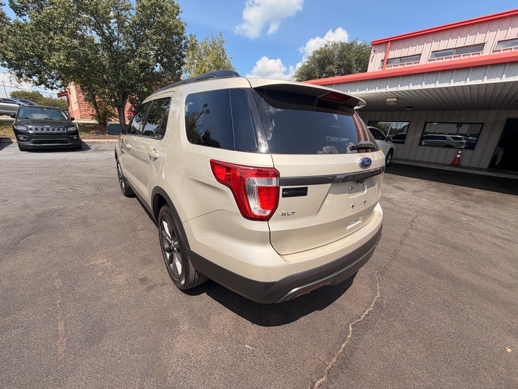 2017 Ford Explorer Image 5