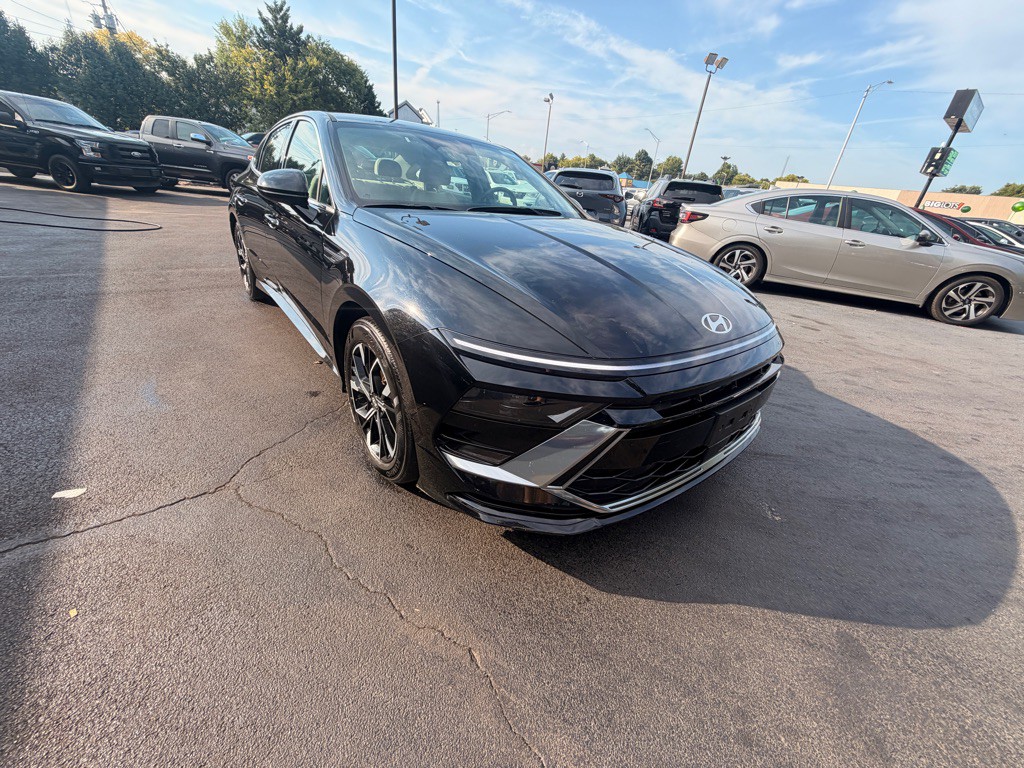 2025 Hyundai Sonata Image 3