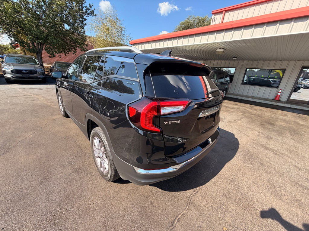 2023 GMC Terrain Image 5