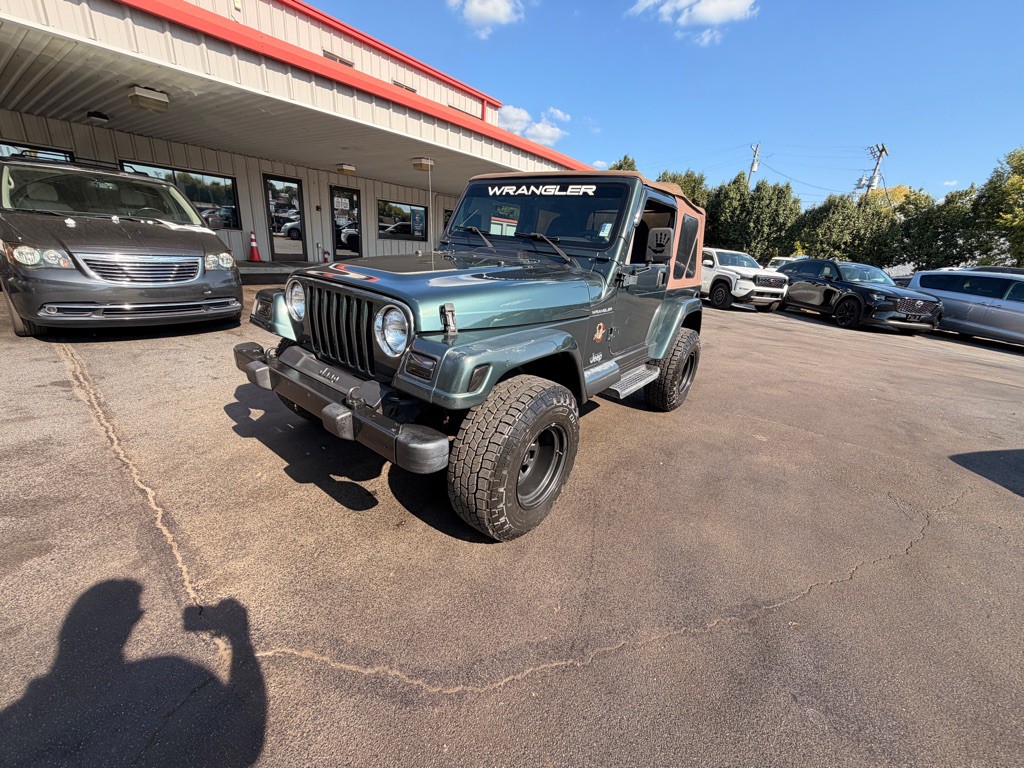 2002 Jeep Wrangler Image 2