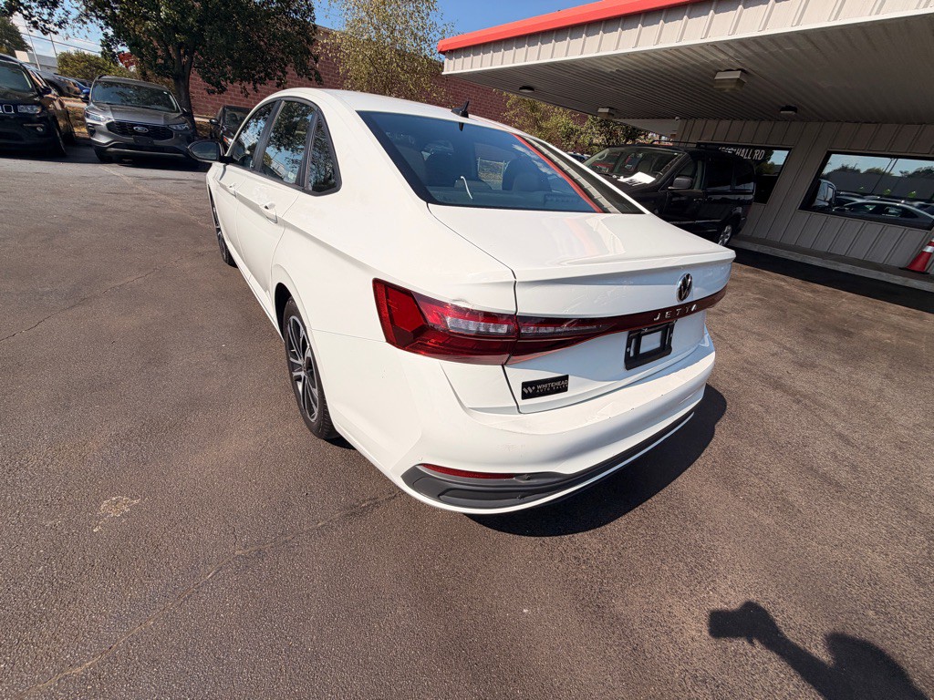 2025 Volkswagen Jetta Image 5