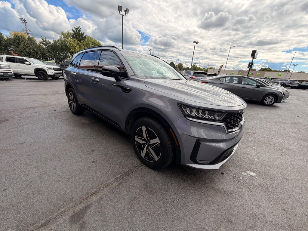 2023 Kia Sorento Image 2