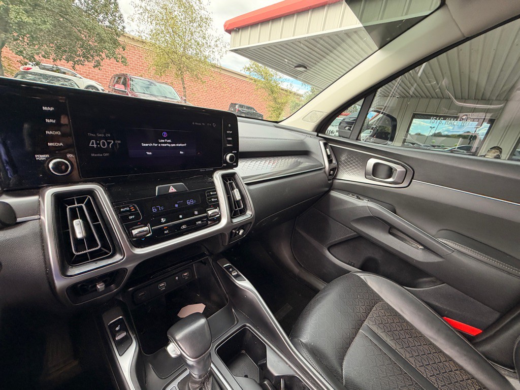 2023 Kia Sorento Image 12