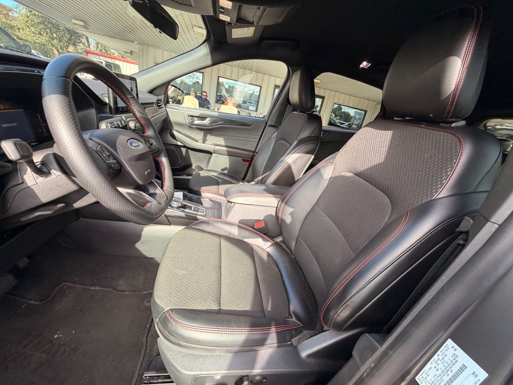 2025 Ford Escape Image 7