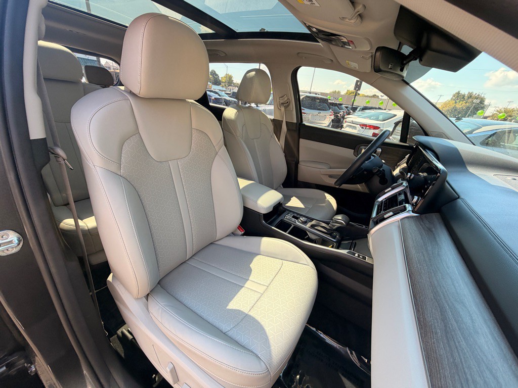 2023 Kia Sorento Image 9