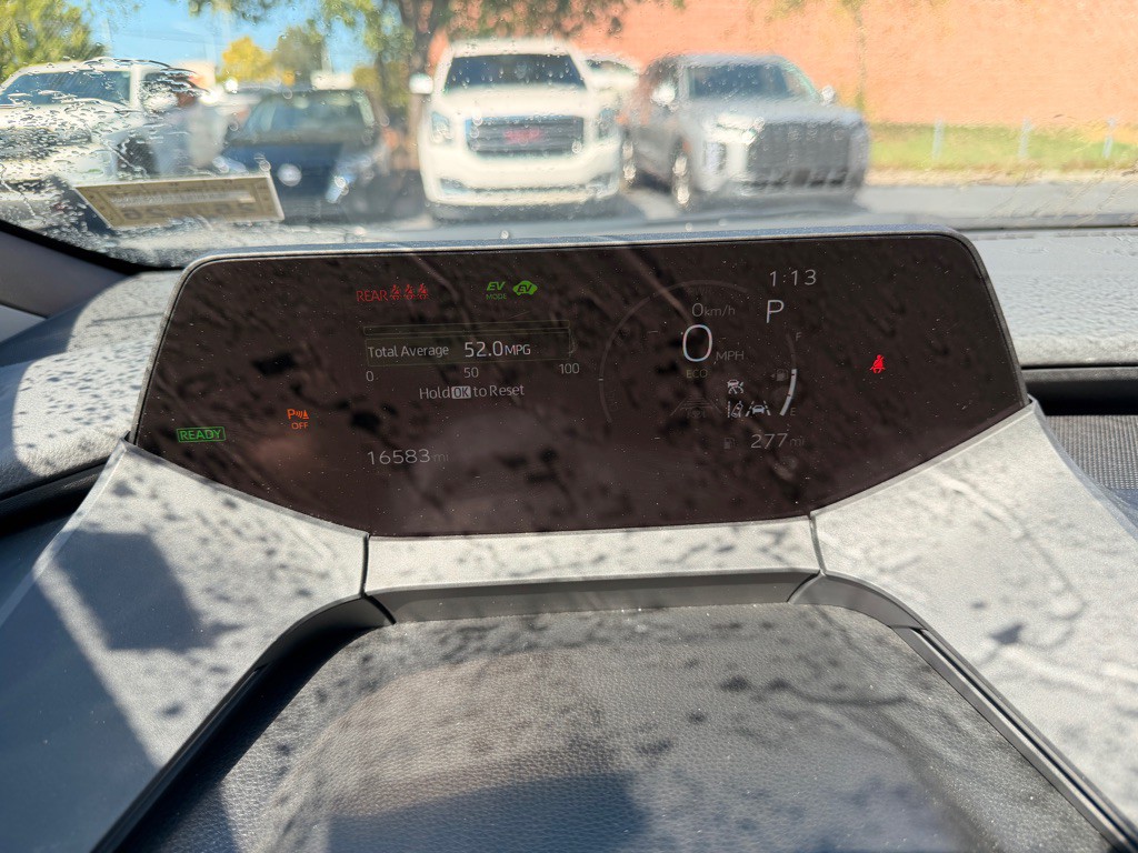 2025 Toyota Prius Image 12