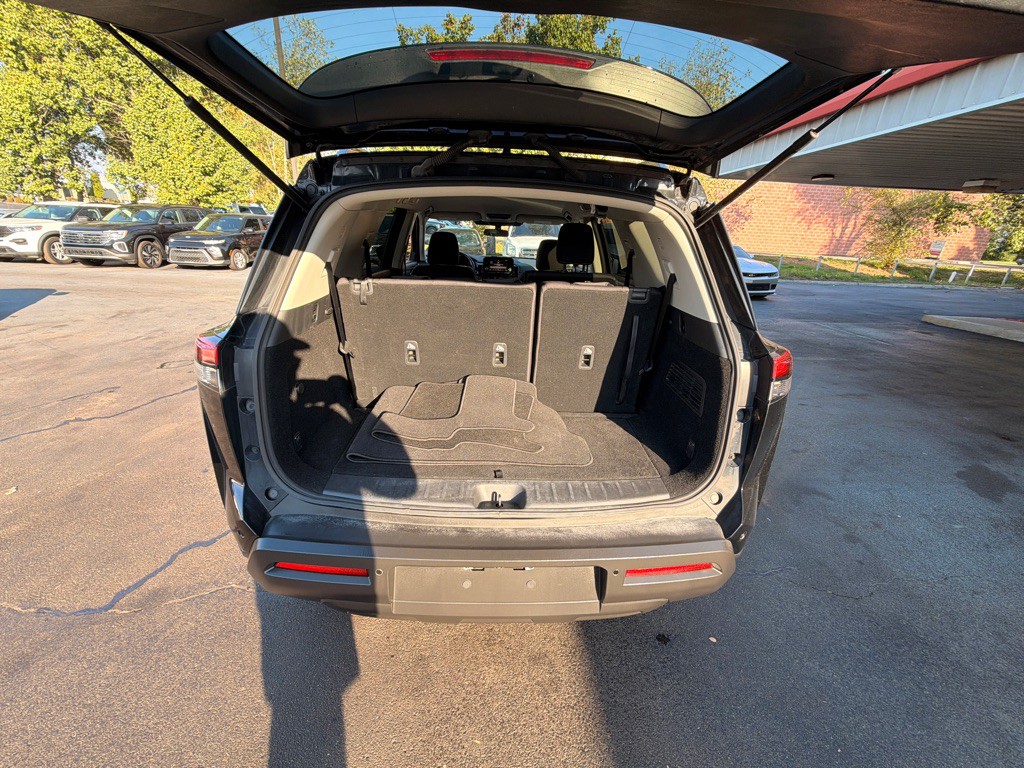 2022 Nissan Pathfinder Image 6