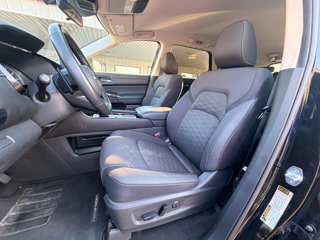 2022 Nissan Pathfinder Image 9