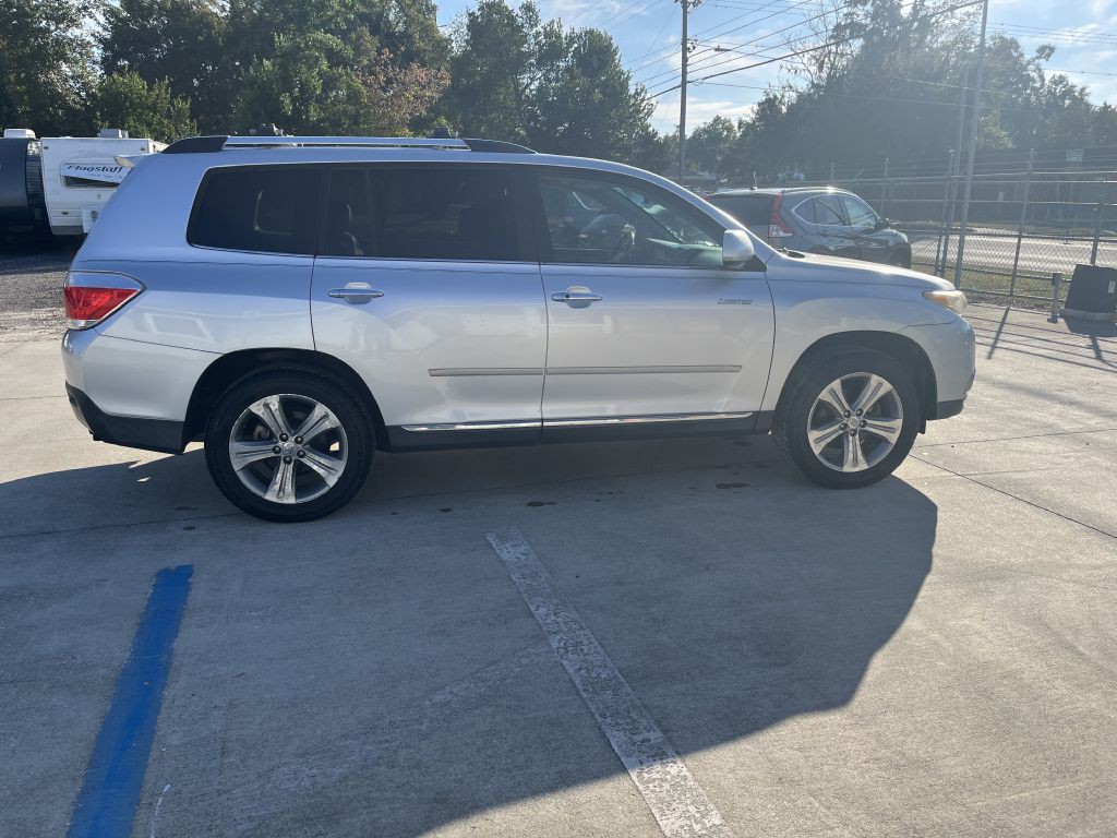 2011 Toyota Highlander Image 3