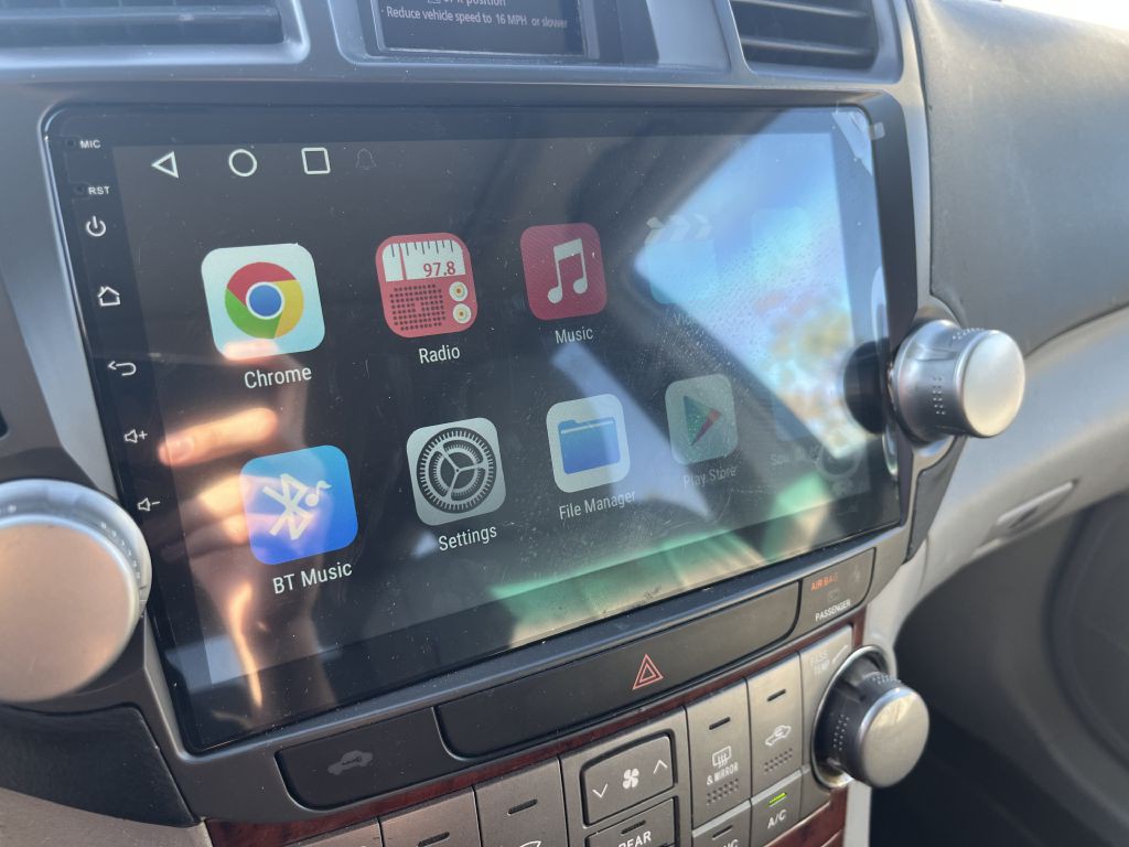 2011 Toyota Highlander Image 10