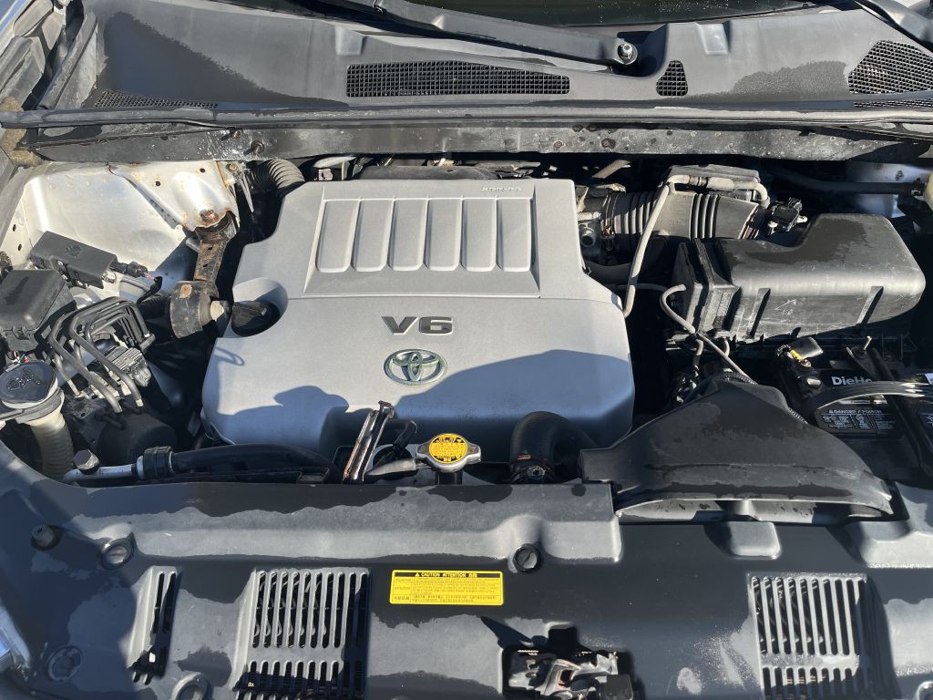 2011 Toyota Highlander Image 11