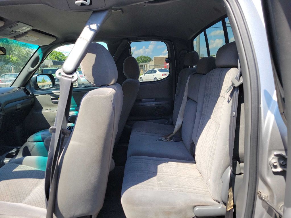 2006 Toyota Tundra Image 11