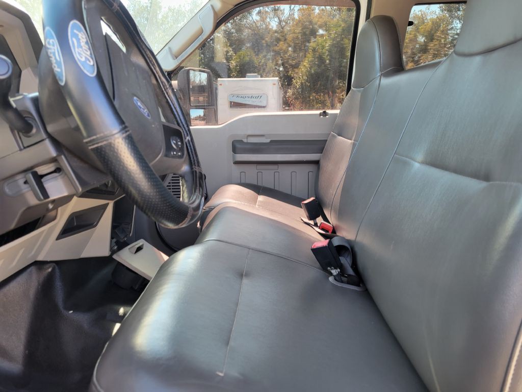 2010 Ford F-250 Image 9