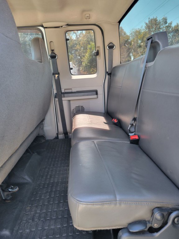 2010 Ford F-250 Image 10