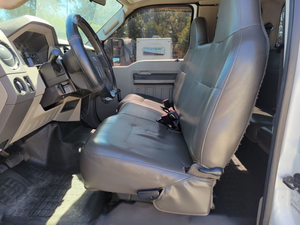 2010 Ford F-250 Image 16
