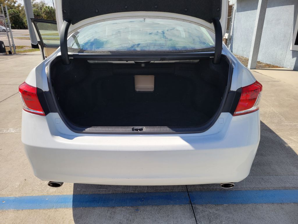 2010 Lexus ES Image 17