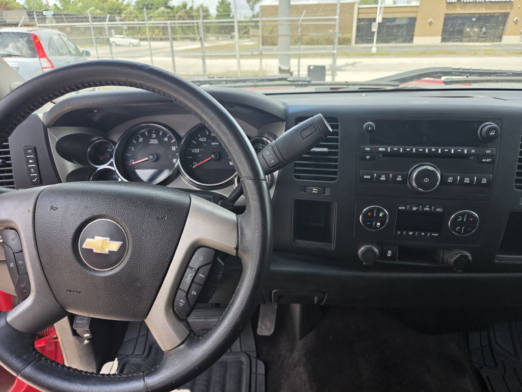 2013 Chevrolet Silverado 1500 Image 12