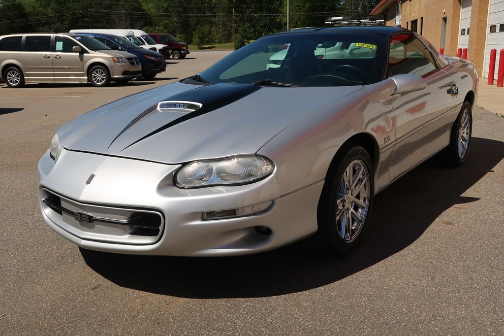 2002 Chevrolet Camaro Image 7
