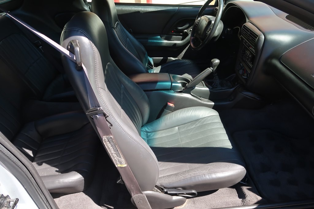 2002 Chevrolet Camaro Image 28