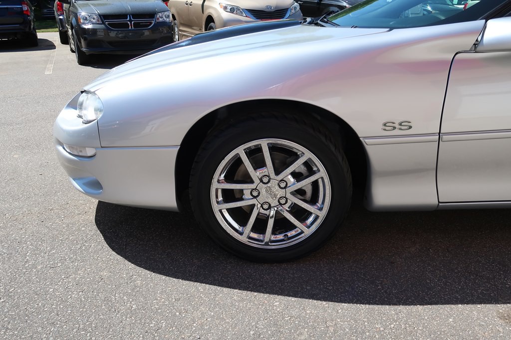 2002 Chevrolet Camaro Image 33