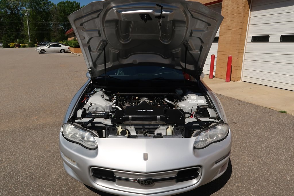 2002 Chevrolet Camaro Image 35