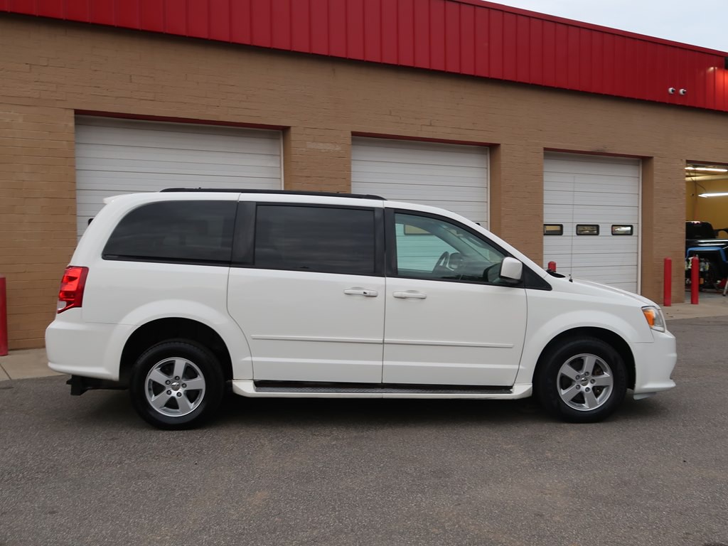 2012 Dodge Grand Caravan Image 11