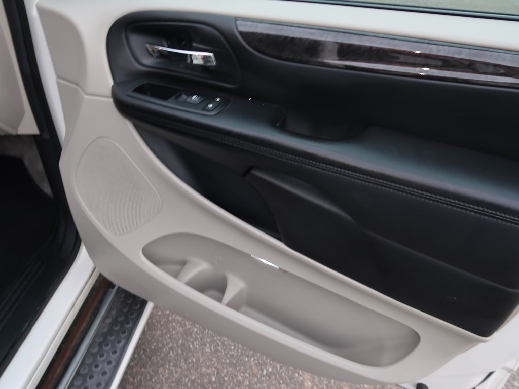 2012 Dodge Grand Caravan Image 44