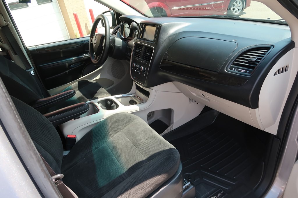 2016 Dodge Grand Caravan Image 31