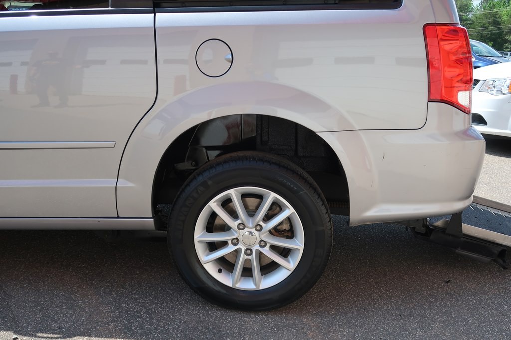 2016 Dodge Grand Caravan Image 35