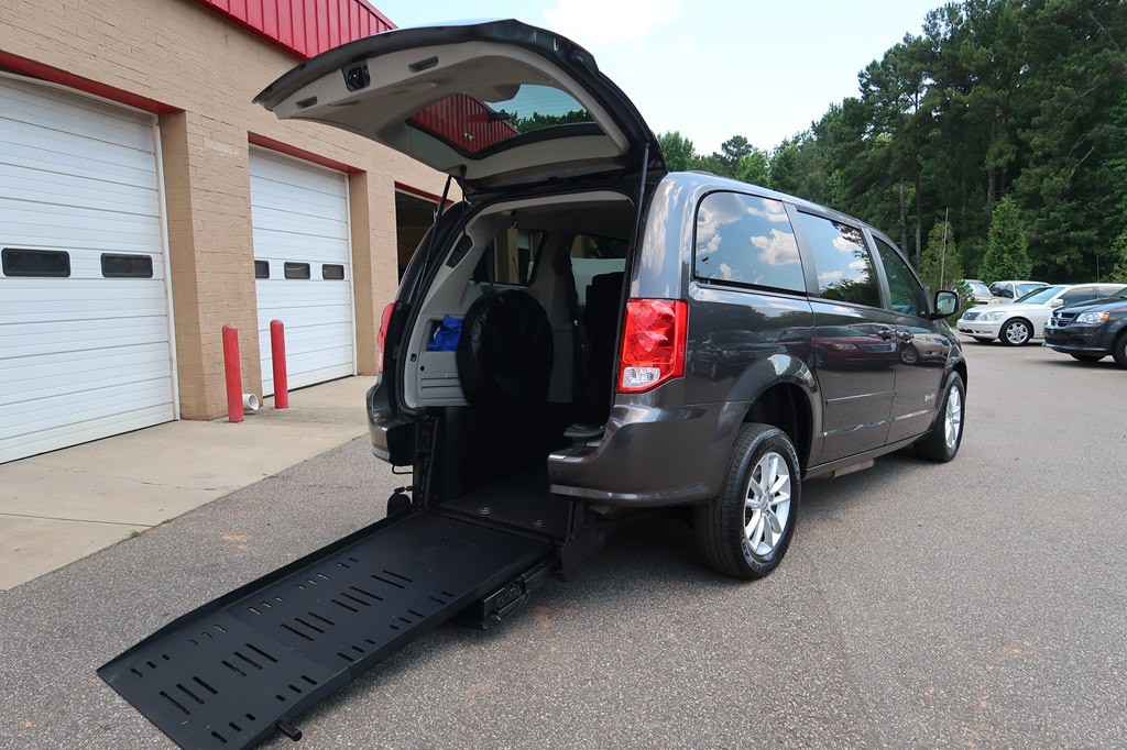 2016 Dodge Grand Caravan Image 1