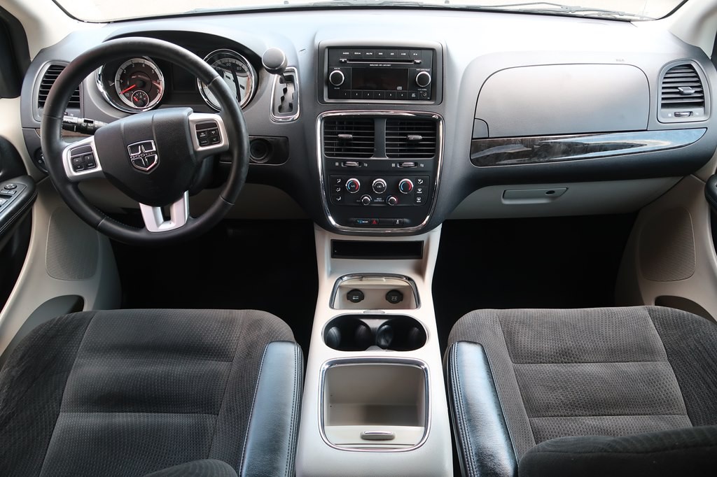 2016 Dodge Grand Caravan Image 3