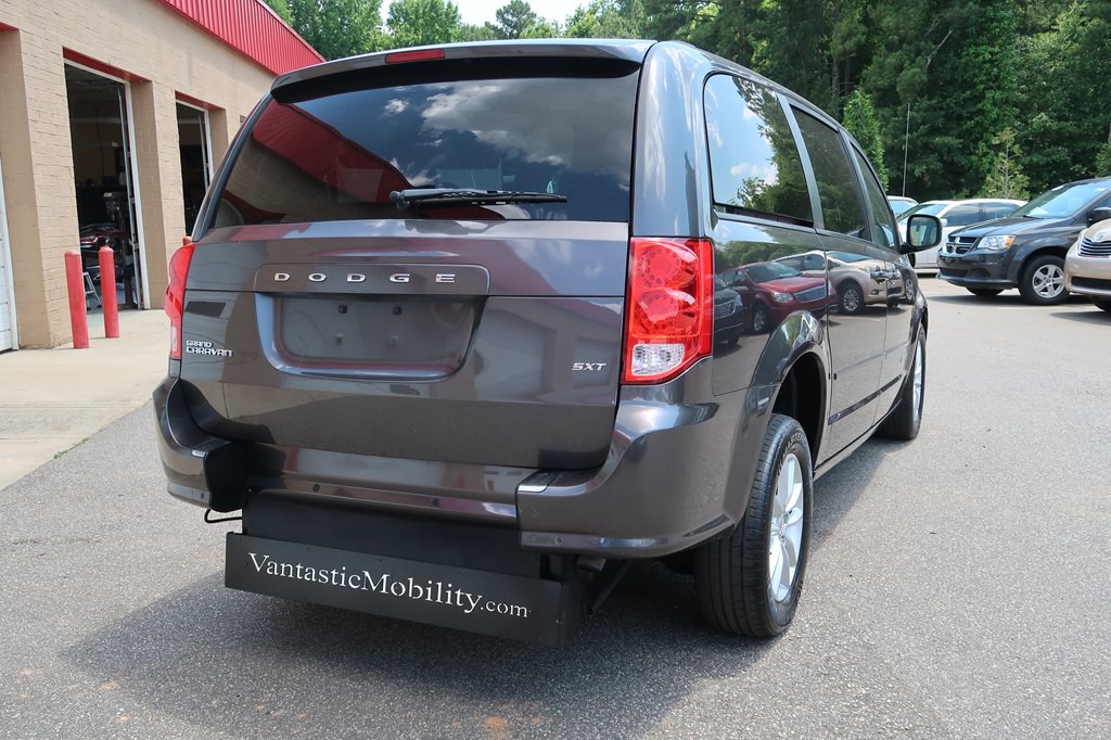 2016 Dodge Grand Caravan Image 11