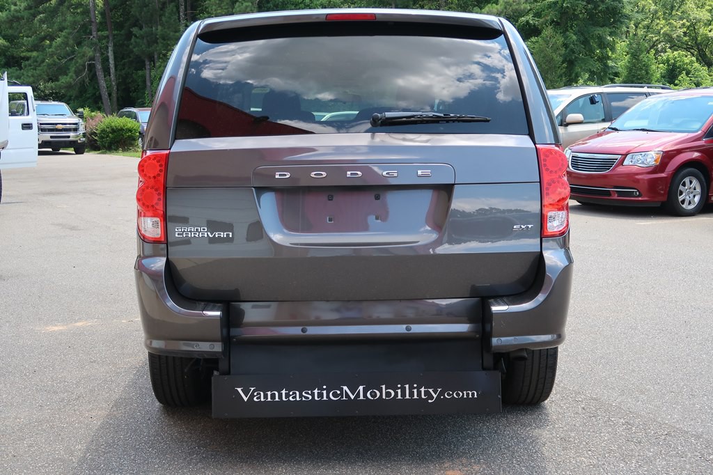 2016 Dodge Grand Caravan Image 12