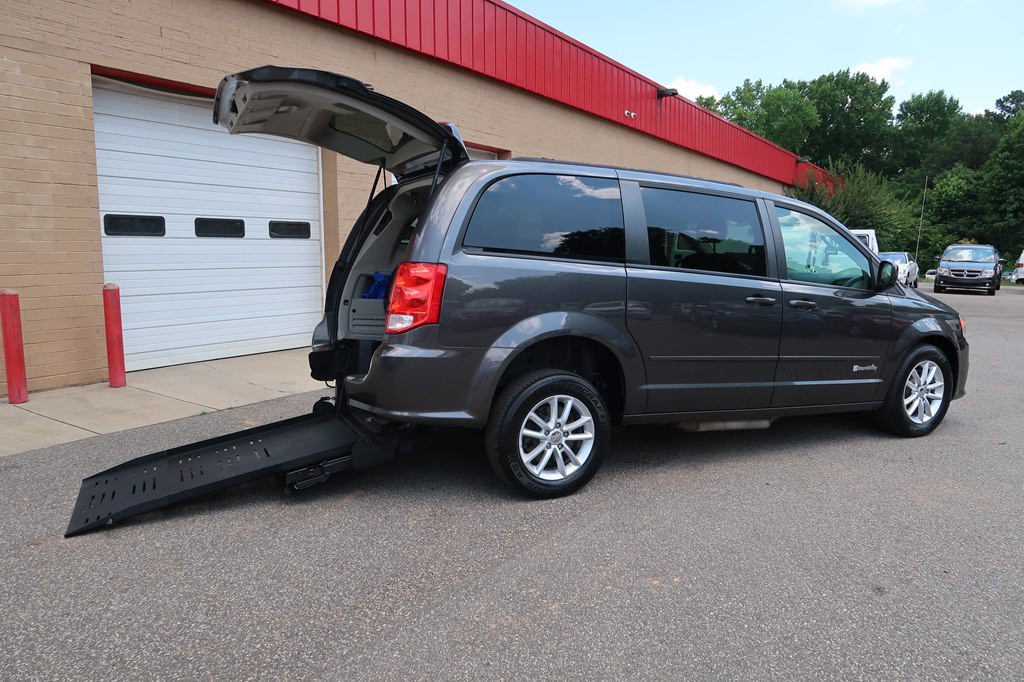 2016 Dodge Grand Caravan Image 25