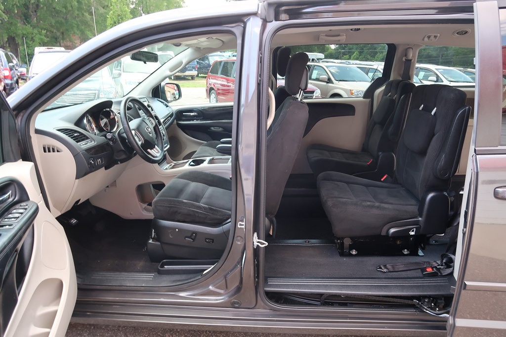2016 Dodge Grand Caravan Image 45