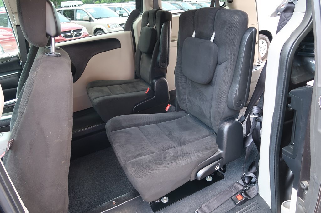 2016 Dodge Grand Caravan Image 46