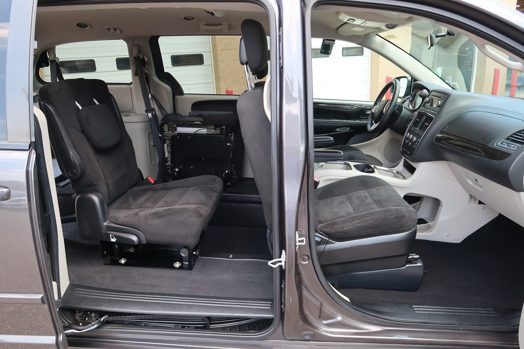 2016 Dodge Grand Caravan Image 51