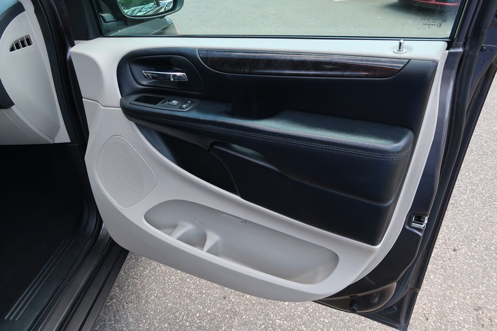 2016 Dodge Grand Caravan Image 55
