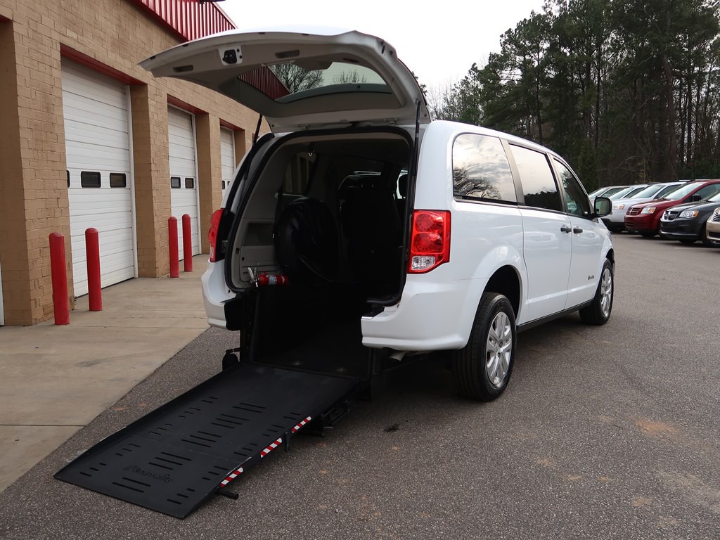 2019 Dodge Grand Caravan Image 2