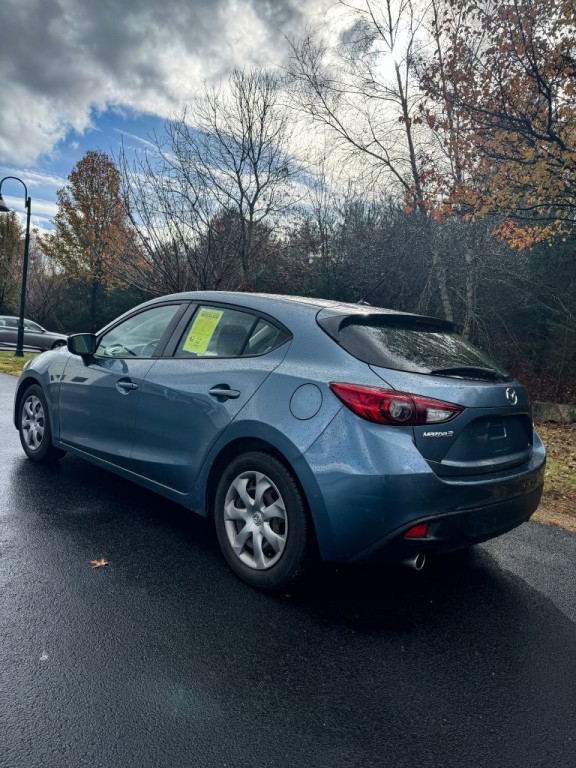 2014 Mazda Mazda3 Image 2