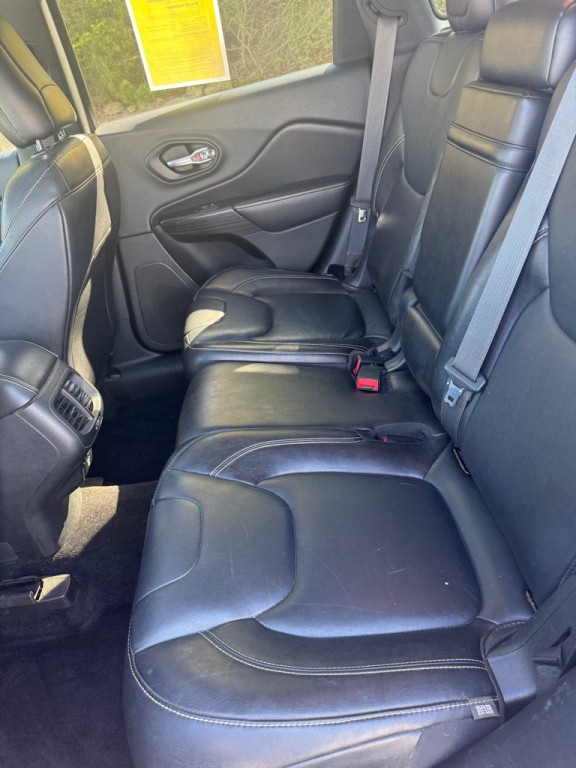 2014 Jeep Cherokee Image 18
