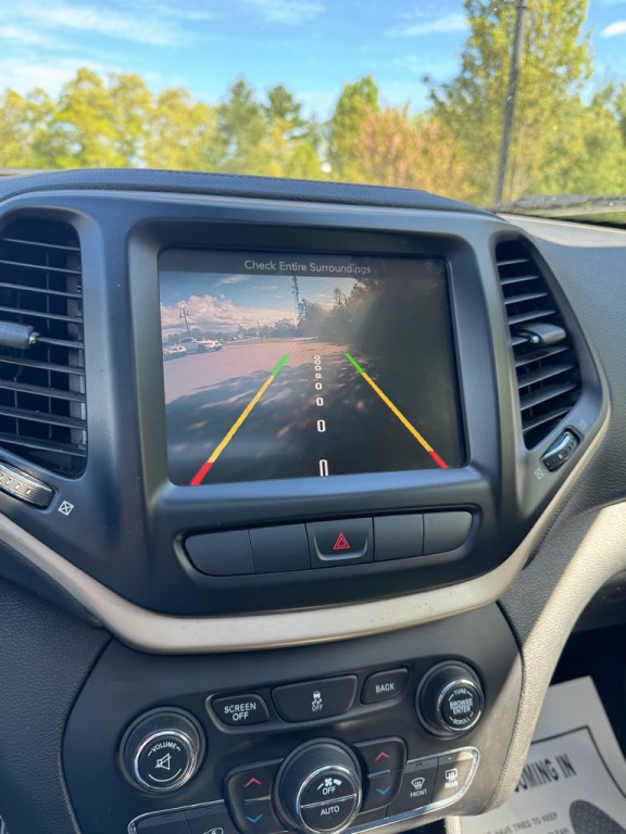 2014 Jeep Cherokee Image 28