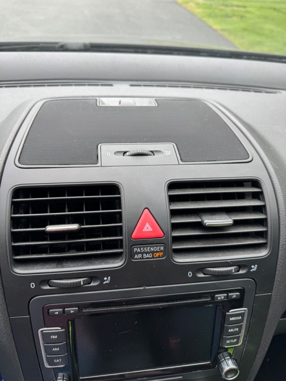 2010 Volkswagen Jetta Image 10