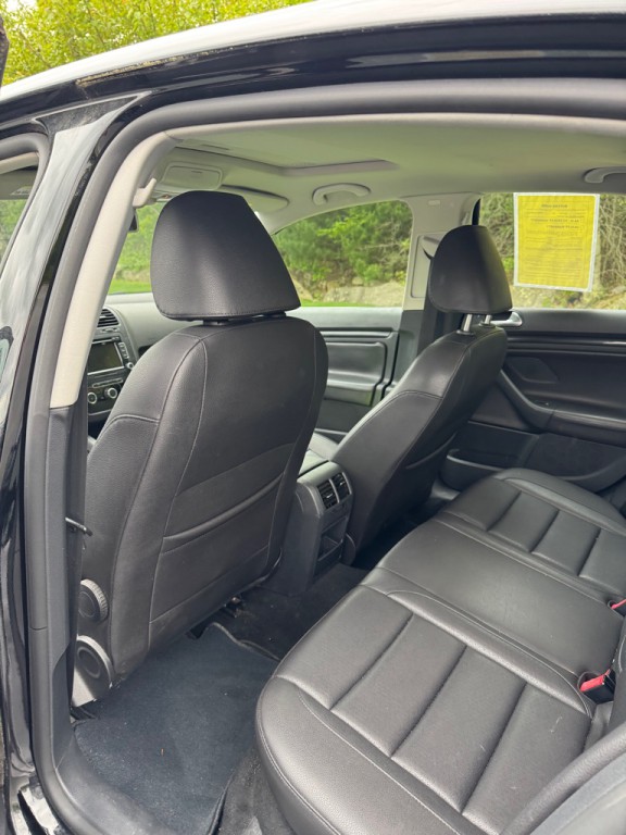 2010 Volkswagen Jetta Image 15