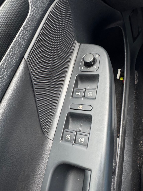 2010 Volkswagen Jetta Image 16