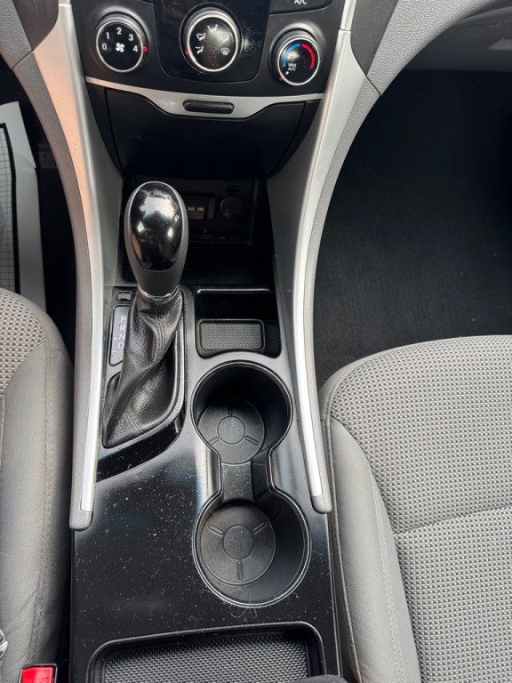 2014 Hyundai Sonata Image 8