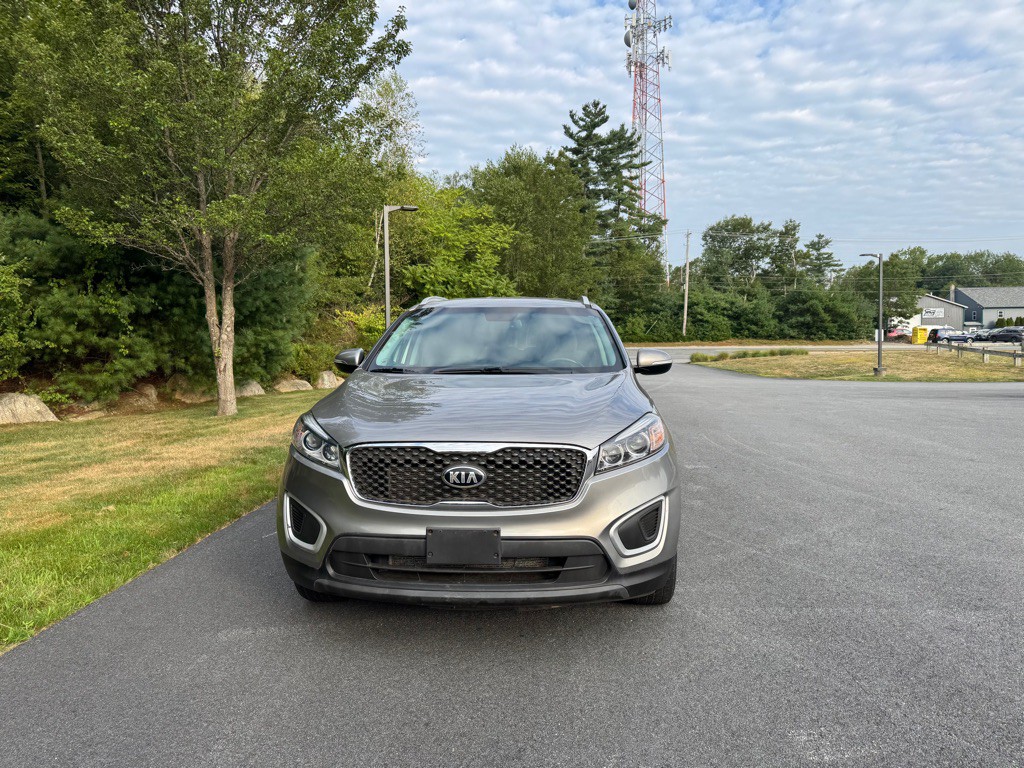 2018 Kia Sorento Image 2