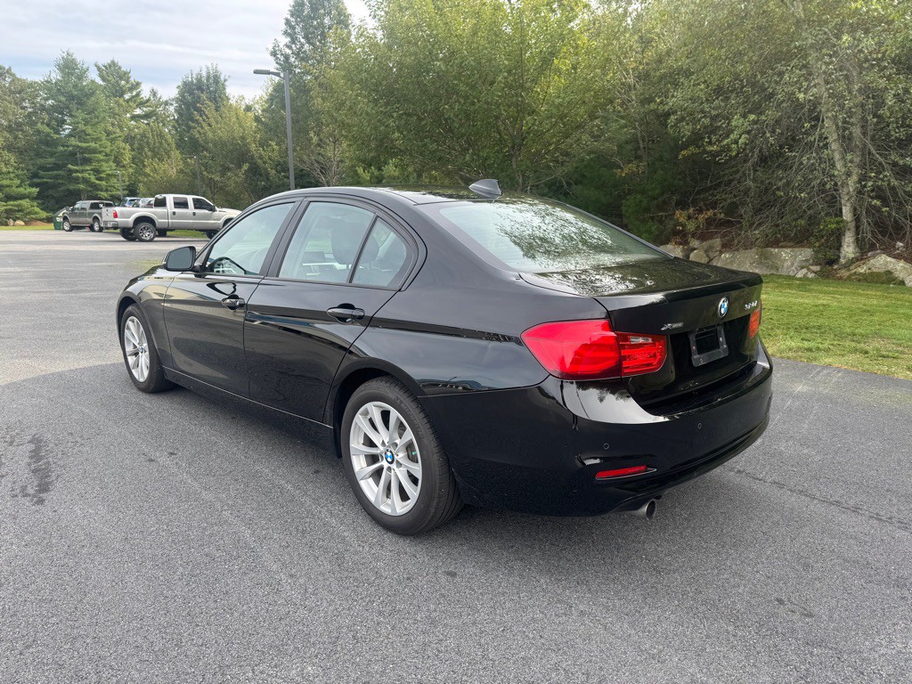 2016 BMW 3 Series Image 3