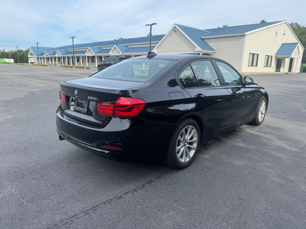 2016 BMW 3 Series Image 4